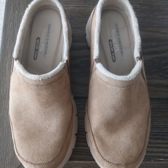 Skechers Beige Memory Foam Slip-Ons - Picture 1 of 9